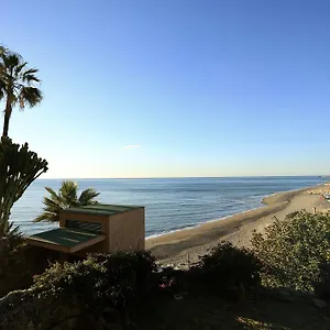 fabulous-sea-view-studio.hotelsinnerja.org/
